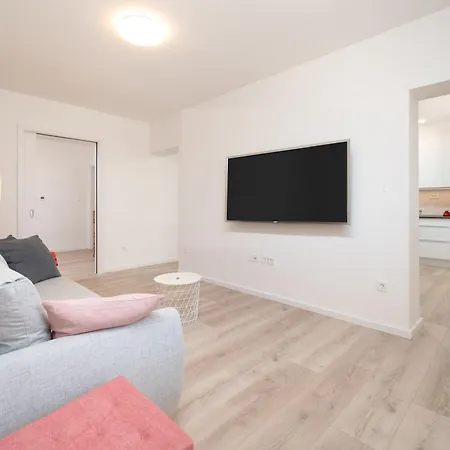 Apartment Beachfront Apartments Nincevic Trogir