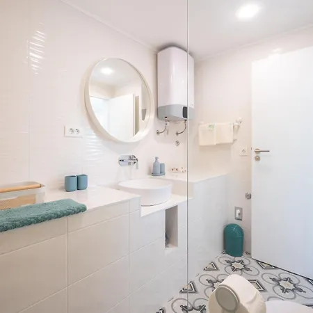 Beachfront Apartments Nincevic Apartment Trogir